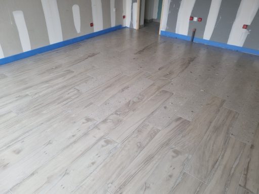 carrelage effet bois/pierre